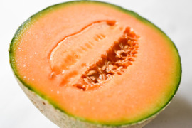 レノンメロン1.2キロ以上2玉