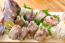 【父の日ギフト】南伊勢ブランド真鯛を半身ずつ味わう！＜半身ずつ食べ比べ［皮あり・皮なし］＞感謝を込めて♬