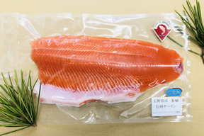 トロリとろける信州サーモン生食用600g 650g 長野県産の魚介類 食べチョク 産地直送 産直 お取り寄せ通販 農家 漁師から旬の食材を直送