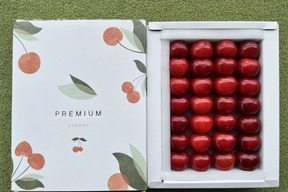 【特秀】本当に甘い！！大粒さくらんぼ【紅秀峰】3Lサイズ 約300g 化粧箱