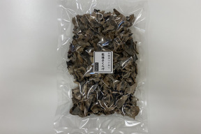 ★とっても便利★乾燥きくらげ【北海道産】小粒タイプ90ｇ ※規格外※小粒だけど食べやすい大きさ！