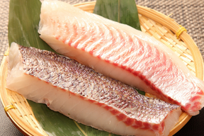 【9周年感謝祭】沼津産真鯛 お刺身用柵 130g×2袋（皮引き済み）