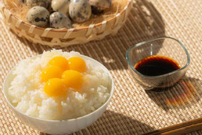 うずら卵の卵かけご飯