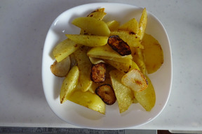 じゃがいもとにんにくのフライドポテト