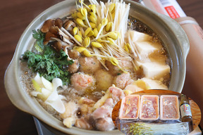 青森シャモロックと大鰐温泉もやしの地鶏鍋