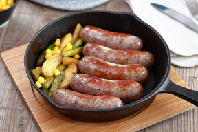 肉汁が溢れる！ハーブと香辛料が香る「元気豚 粗挽きハーブフランク 」300g（60ｇ×5本入）×5パックセット　【516】