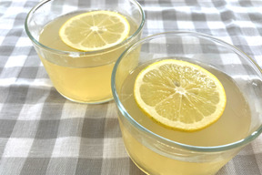 ぷるぷるレモンゼリー