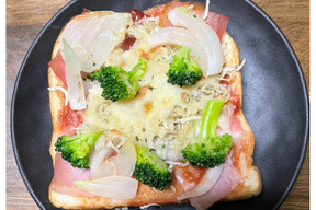 【シャキとろ！】新玉ねぎとじゃこの香ばしピザトースト