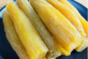 【お徳用干し芋】紅はるか　丸干し芋（900g）