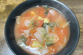 【とろける甘さ！新玉ねぎが主役の贅沢ミネストローネ】