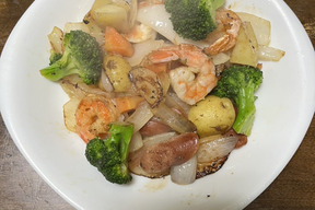 【春を味わう！新玉ねぎと新じゃがのプリプリ海老炒め】