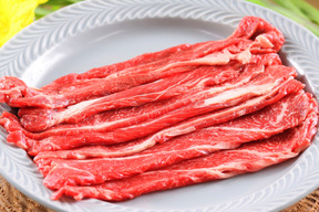 別世界の和牛すき焼き用ロース200g 自然派グラスフェッド黒毛和牛♪