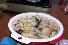 海のミルクたっぷり新潟県村上市山北産天然岩ガキMサイズ20個入り！