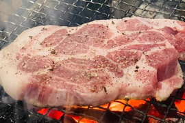 豚肩ロース　ブロック　2.5㎏