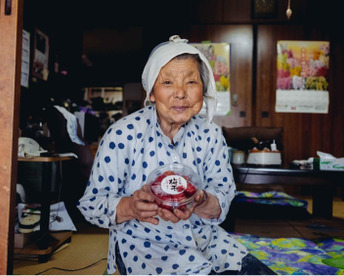 通常便　明美ばあちゃんの昔ながらのしょっぱい梅干（無添加）300g×4梅干し　自然栽培農薬不使用！