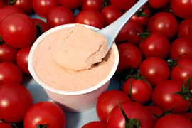 【福袋】【冬ギフト】北海道の生乳とフルーツトマトのアイスクリーム！ミルクとトマトのコラボレーション、驚きの美味しさを味わってみませんか。100mlカップ×11個