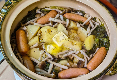 【野菜ソムリエのレシピ】リーフレタスの塩バター鍋