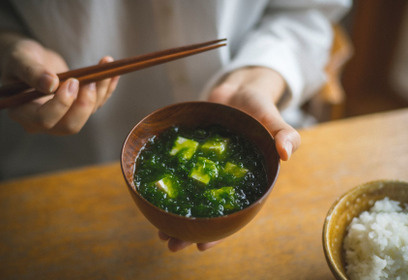 朝食をちょっぴり豪華に！磯の香り溢れるあおさのお味噌汁