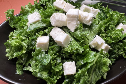 カーリーケールの塩もみサラダ