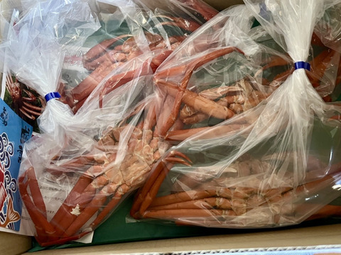 富山の味覚の女王！紅ズワイガニ　お得な1.2Kgセット（中小サイズ3杯）