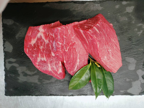 牛ももステーキ 2枚で300ｇ 話題の赤身肉 希少部位 焼き方付き 新潟県産 食べチョク 農家 漁師の産直ネット通販 旬の食材を生産者直送