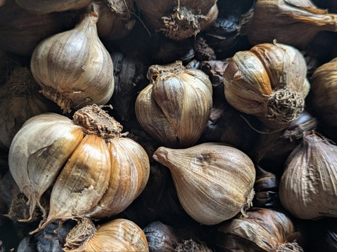 オーガニック醗酵黒にんにく：徳島県産の加工品｜食べチョク