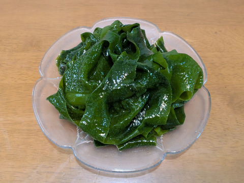 【希少！天然物！】山陰産「生１本ワカメ」※めかぶ・茎 付き　1kg