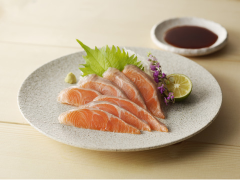 敬老の日ギフト】つきみいくら×本桜鱒（お刺身用）セット【つき