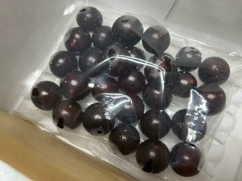 これは珍しい！！　ぎょっとする！？幻のフルーツ！！【ジャボチカバ】　250g【お試し】【お手頃価格】【数量限定】【夏ギフト】