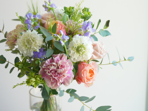 ＜母の日限定＞ バラとカーネーションの花束