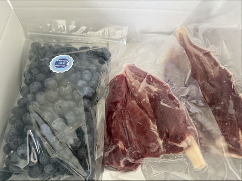 冷凍ブルーベリー500gとエゾ鹿すね肉約400gセット
