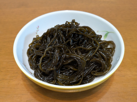 【流通"激少"ほぼ幻】山陰産「ソコゾーメン」生 500g　※モズクの一種