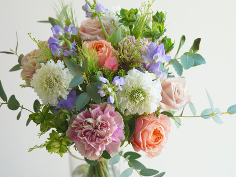 ＜母の日限定＞ バラとカーネーションの花束