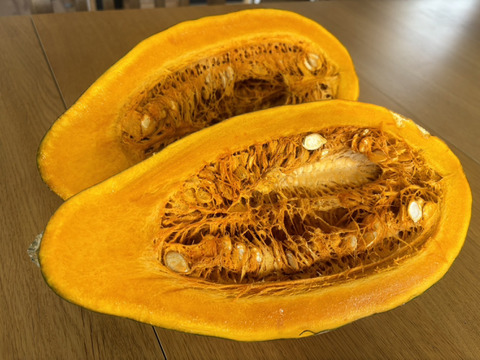 【サラダカボチャ】万次郎（２ヶ月間追熟後）生まるごと（2～2.5kg/個）３個入