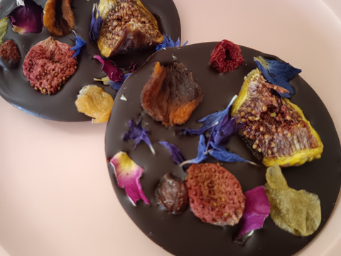 【マンディアンショコラ】自然の恵みが詰まった贅沢チョコレート！