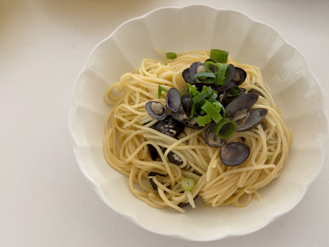 地元でしか買えない大サイズ１kg　十三湖産「大和しじみ」