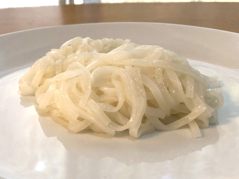 もっちもちの食感！自然栽培で育った玄米の旨味たっぷりのおいしい米めん白米（中太麺）3袋セット（100ｇ×３）