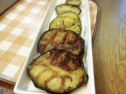 焼いたらトロッと♡イロハの青ナス
