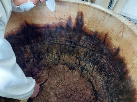 【限定30kg】4年熟成の極み。黒大豆と秘境の湧水で醸す「黒てん味噌」