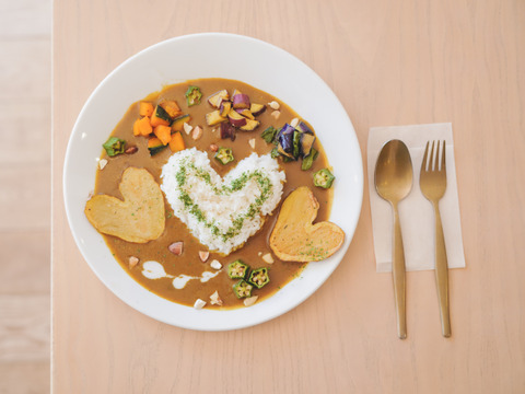 ハートのジャガイモが入った有機野菜カレーのセット