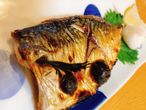 脂がじゅわっ。簡単！焼くだけ！長崎ハーブ鯖の塩鯖