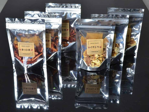 自然な味わい　国産ドライフルーツ（イチゴとイチジク）！！