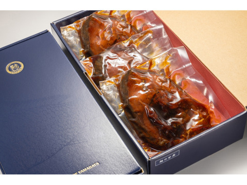 【夏ギフト】【水産庁長官賞受賞】鯉の甘煮1切×3袋入(真空パック/ギフト箱入/短冊のし可能)お中元 ★ギフト箱リニューアル