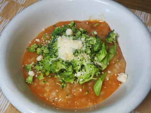 【女性に人気】「玄米とにんじんのお粥」1袋130ｇ入×20袋入
新潟アフコ秋山農場の玄米コシヒカリ100％使用