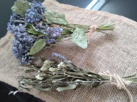 【単品用】ドライフラワー①あじさい、ホソムギ ②オルレア、ラベンダー、オリーブ※①と②のセットでお届け☆ドライフラワー 二束❀長さ約27cm🏣ゆうパック☆現品限り