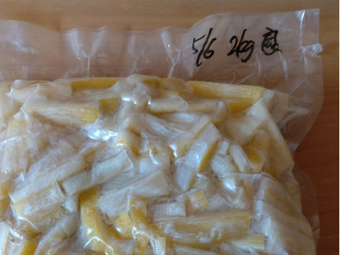 【大容量】2kg カット済！新鮮朝採れ！
釜茹でを冷凍便で『たけのこ(メンマ)水煮』