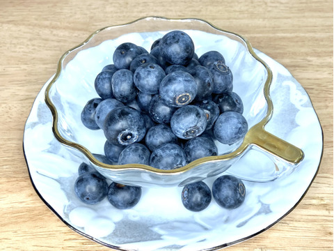 【人気の冷凍ＢＢ※残りわずか！到着日指定可】冷凍ブルーベリー（350g）農薬不使用・化学肥料不使用・動物性堆肥不使用・除草剤不使用