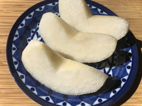 梨の王様！　シャキッとみずみずしい新高(2.5kg)3-4玉