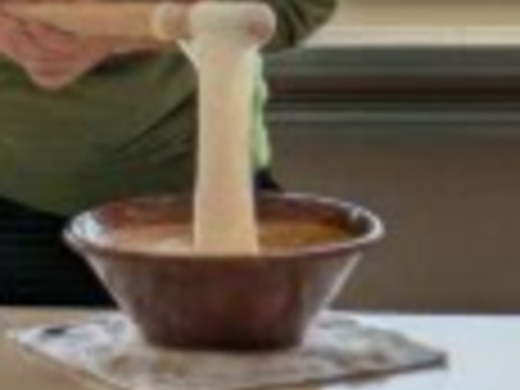 【冬ギフト】とろっとろ　大分県産 自然薯　「ねばりごし一本」（カット９００ｇ）