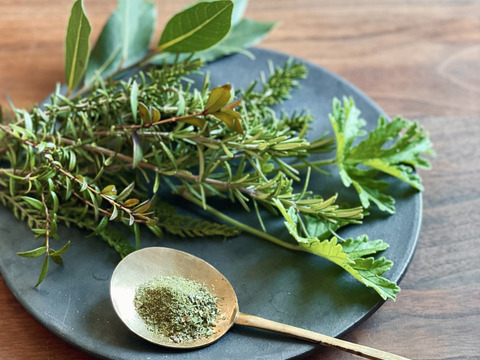 ハーブ農家が作る！香月塩（和草ハーブソルト）スープ•煮込み用